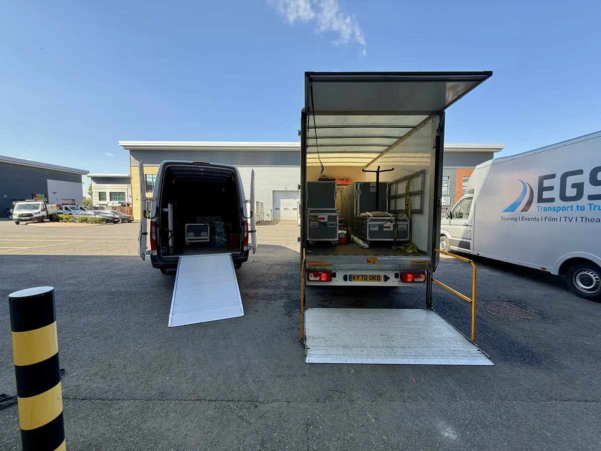 Contract Runs Courier