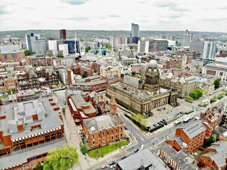 leeds same day courier