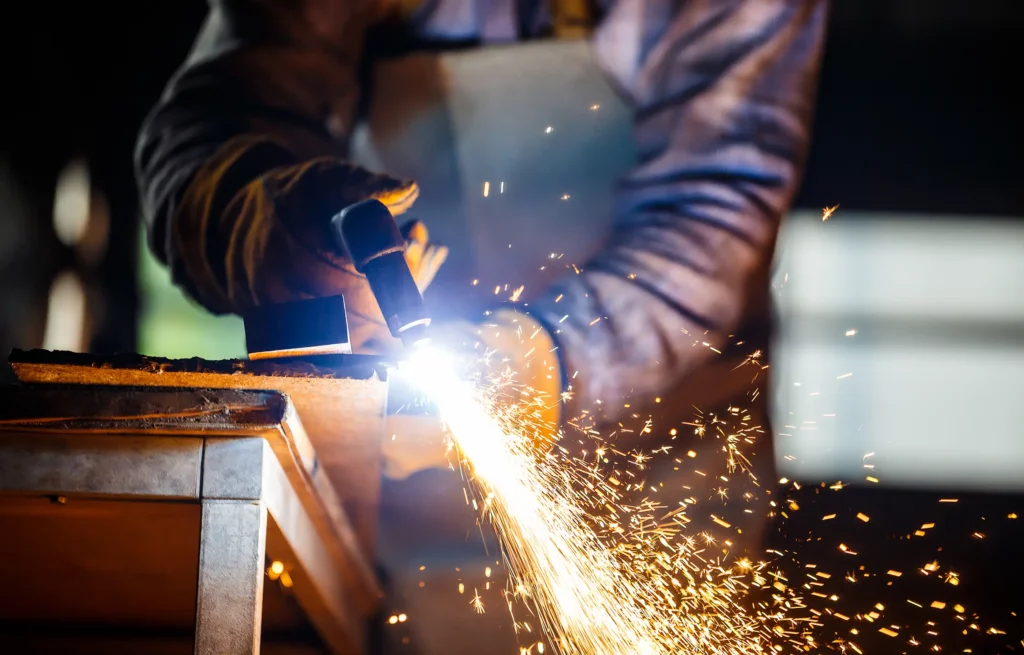 manufacturing courier service