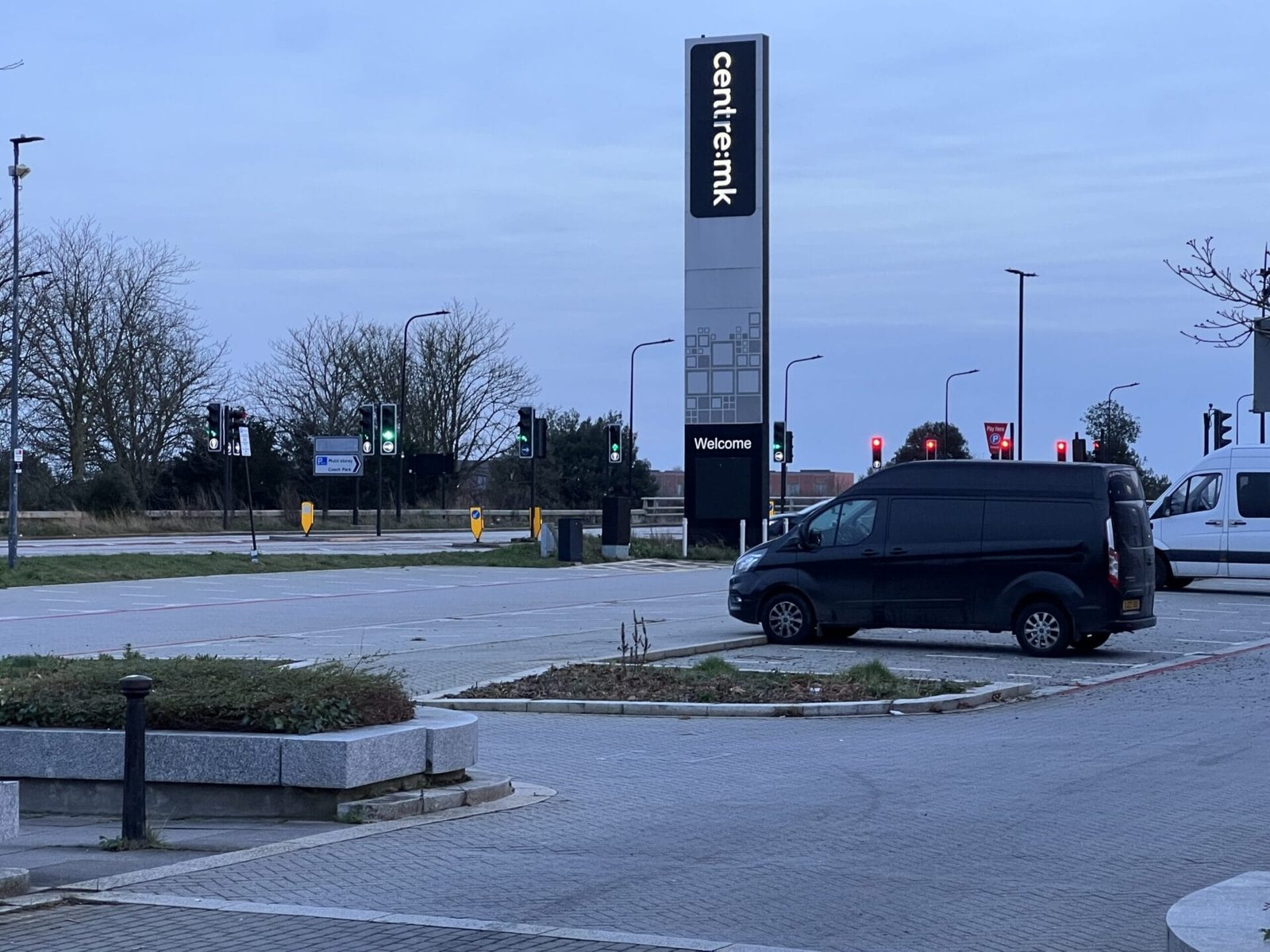 Milton Keynes same day courier